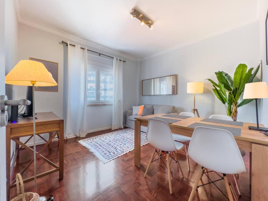 Apartamento Olaias 2bed Near Metro Lisboa