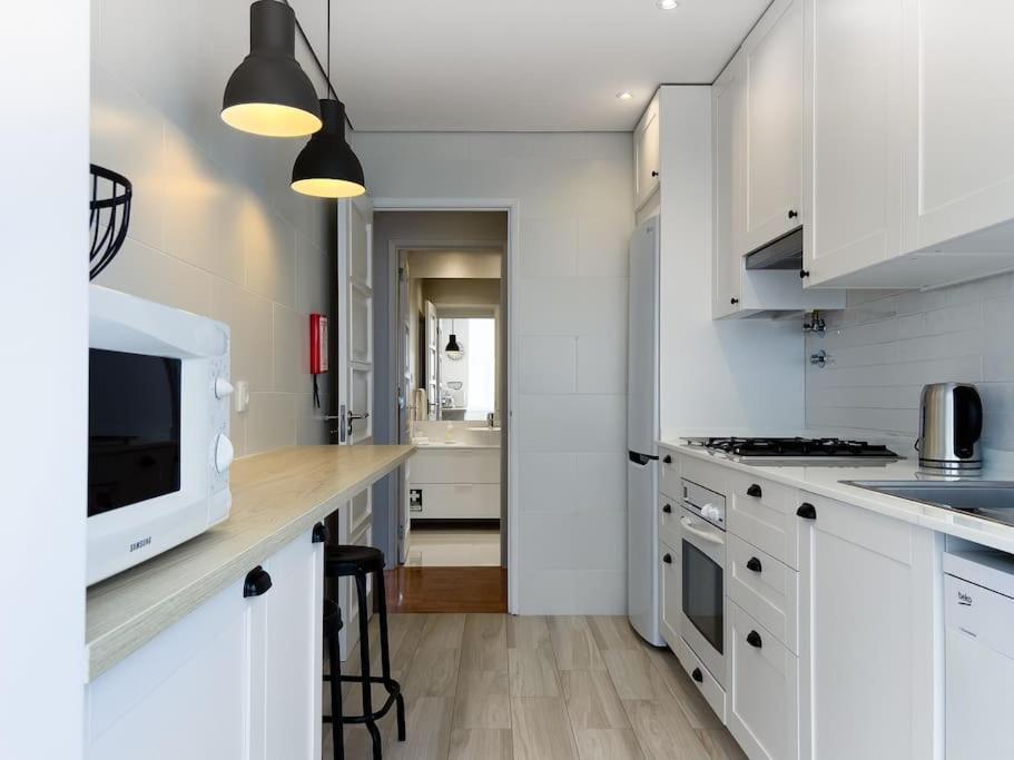 Apartamento Olaias 2bed Near Metro *